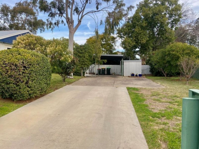 12 Carol Avenue, Moree NSW 2400