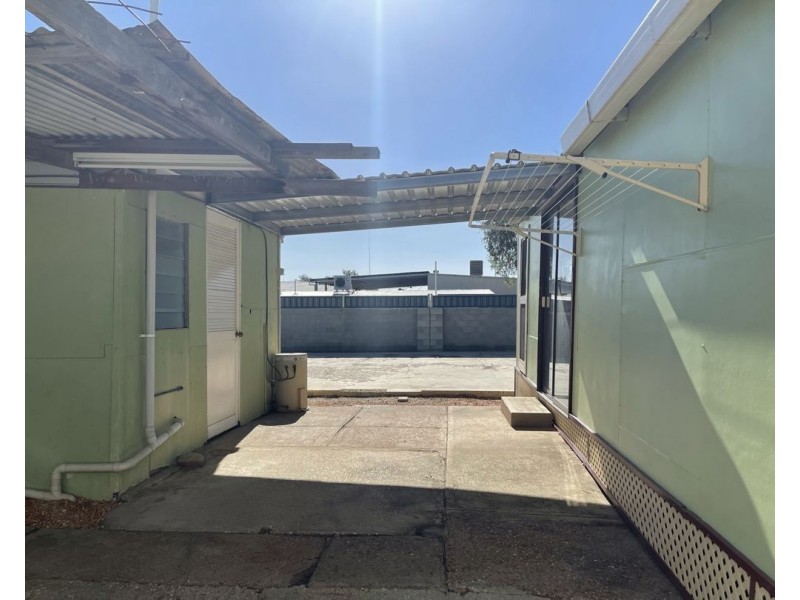 11 Silica Street, Lightning Ridge NSW 2834