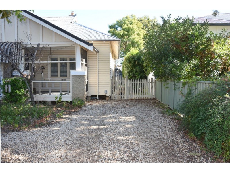 11 Frome Street, Moree NSW 2400