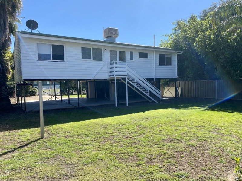 2 Drummond Street, Moree NSW 2400