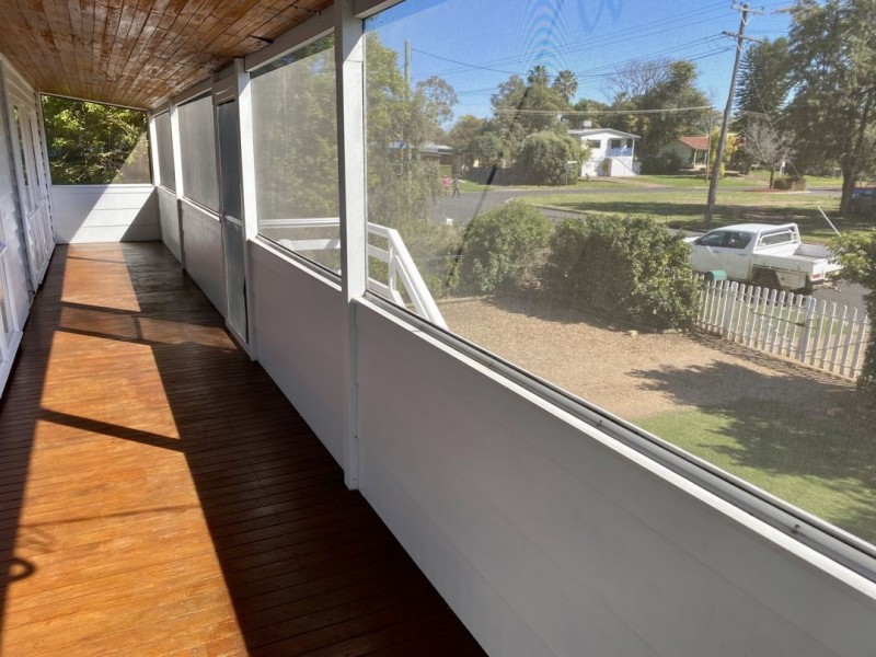 2 Drummond Street, Moree NSW 2400