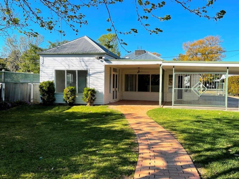 1 Dobbie Street, Moree NSW 2400
