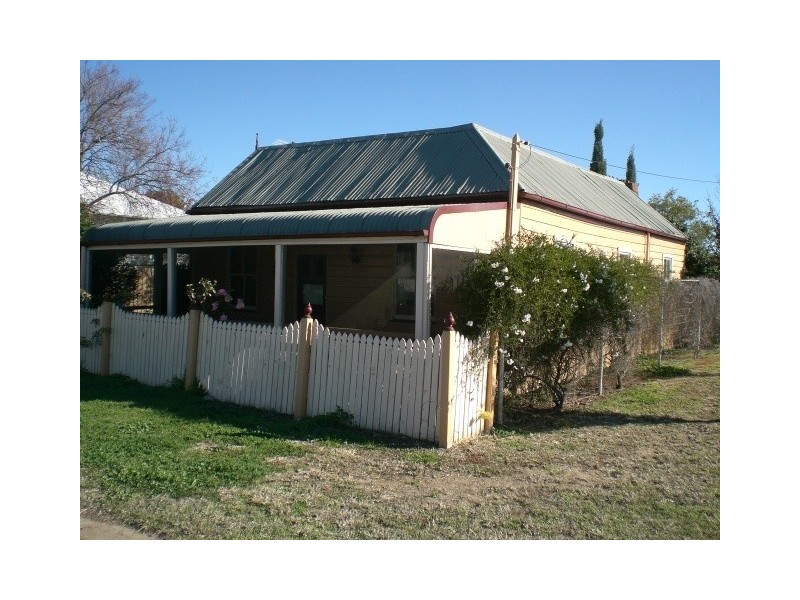 2 David Street, Moree NSW 2400