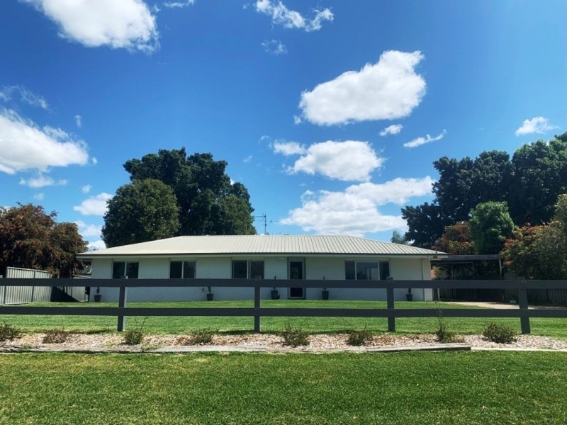 67 Jacaranda Drive, Moree NSW 2400