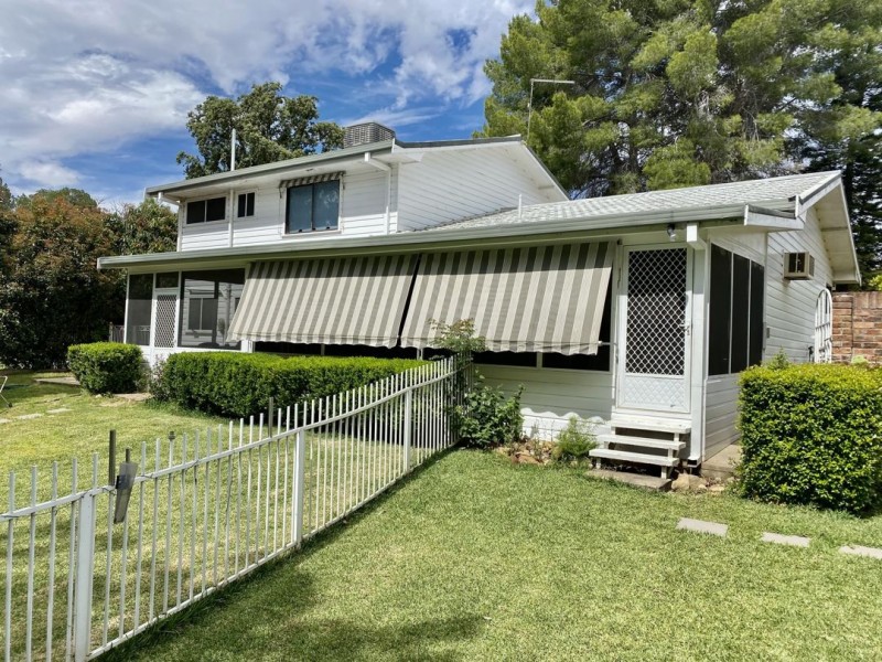 15 Hassell Street, Moree NSW 2400