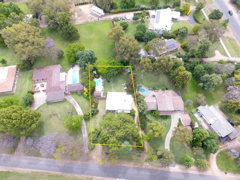 15 Hassell Street, Moree NSW 2400