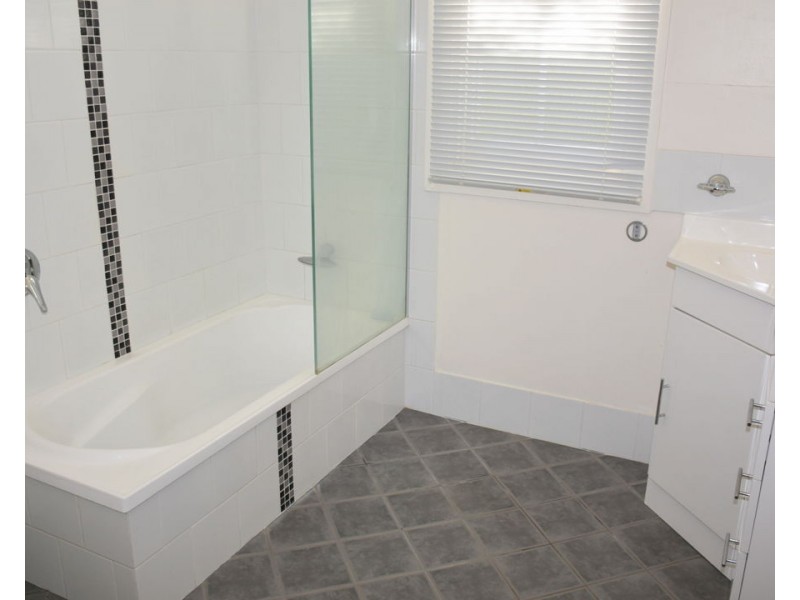 11 Frome St, Moree NSW 2400