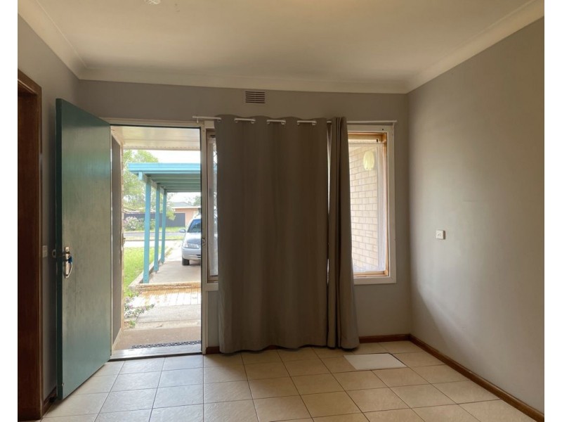 1/2 Matrix Street, Lightning Ridge NSW 2834