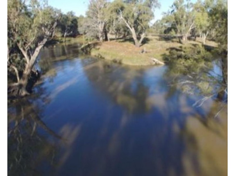 “Barnam” Kamilaroi Hwy, Walgett NSW 2832