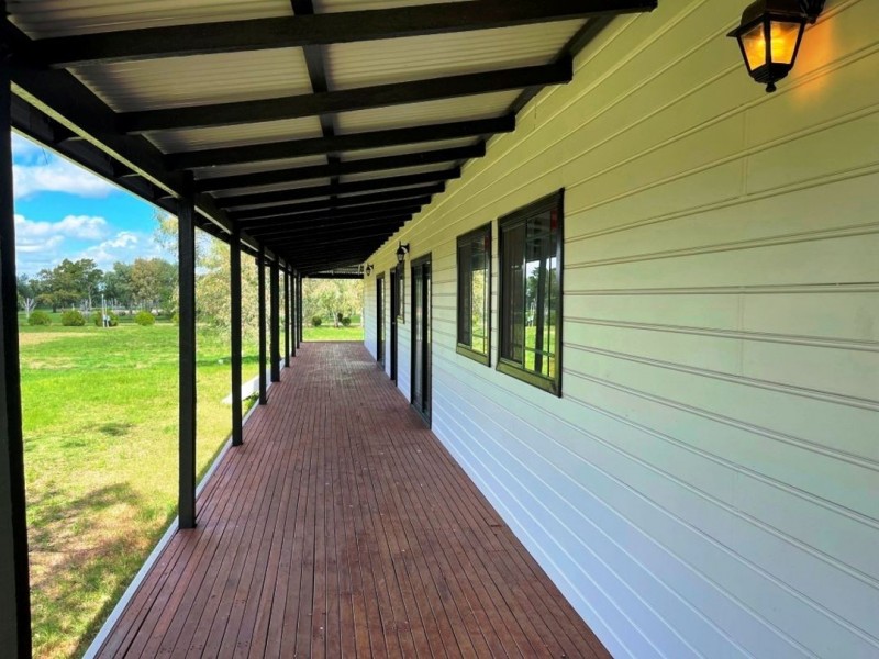 52 Chinamans Lane, Moree NSW 2400