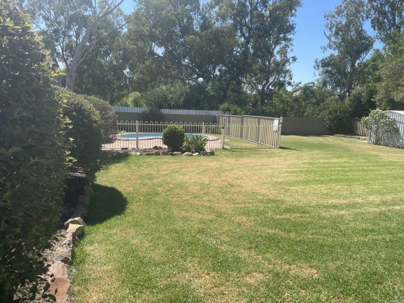 4 Callaille Avenue, Moree NSW 2400