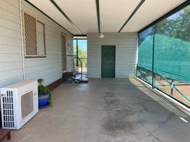 27 Cardinal Road, Lightning Ridge NSW 2834