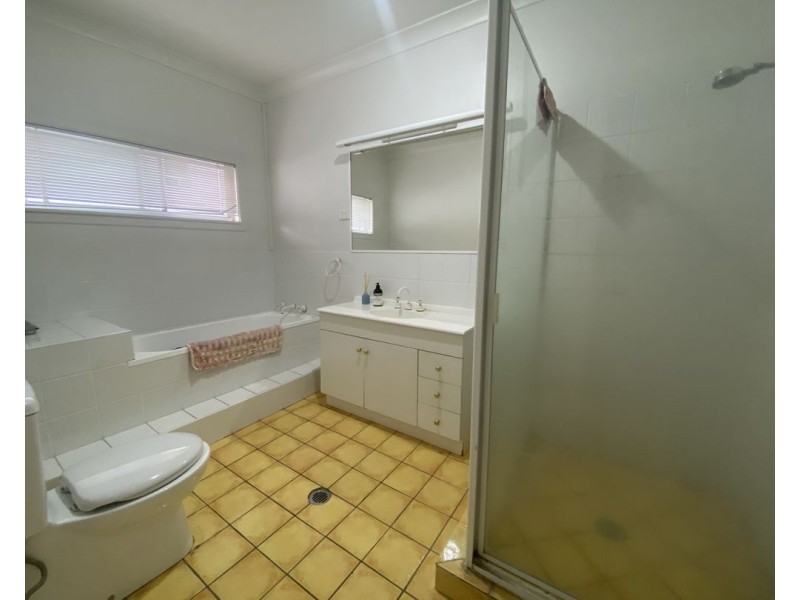 36 Boston St, Moree NSW 2400