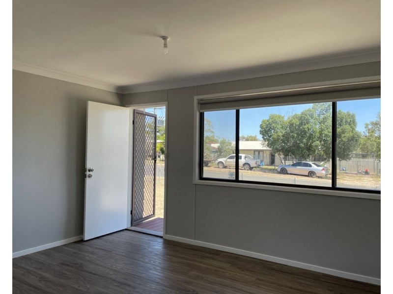 1/36 Black Prince Drive, Lightning Ridge NSW 2834