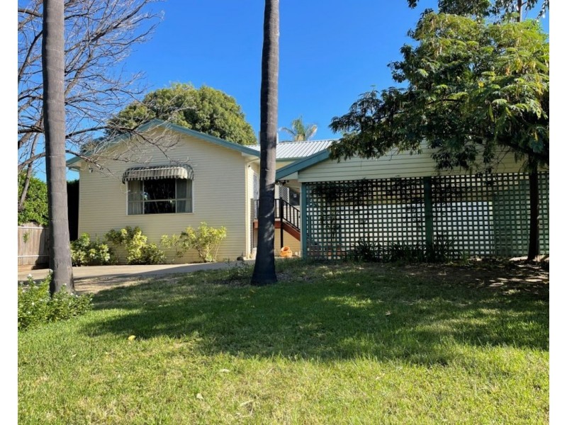 77 Albert Street, Moree NSW 2400