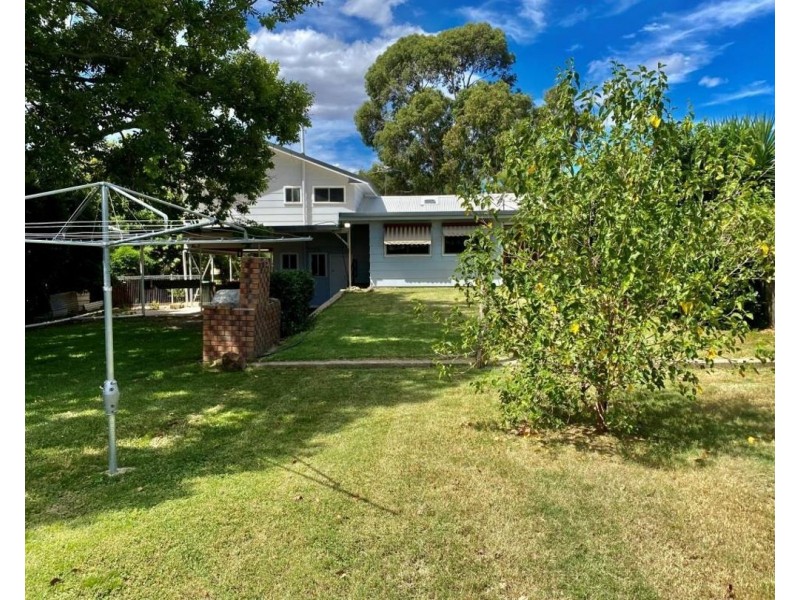 7 Lucksall Street, Moree NSW 2400