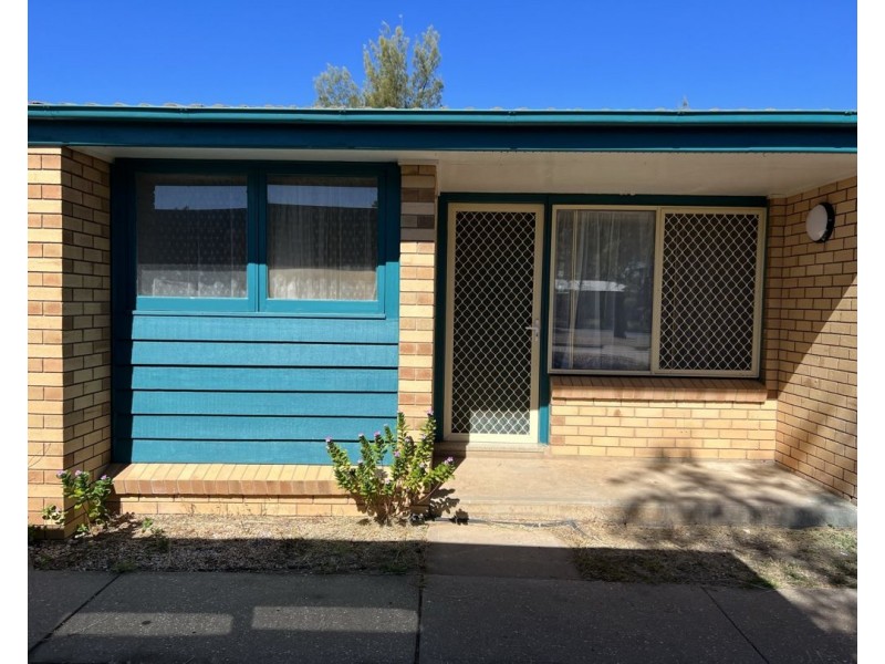 3/2 Matrix Street, Lightning Ridge NSW 2834
