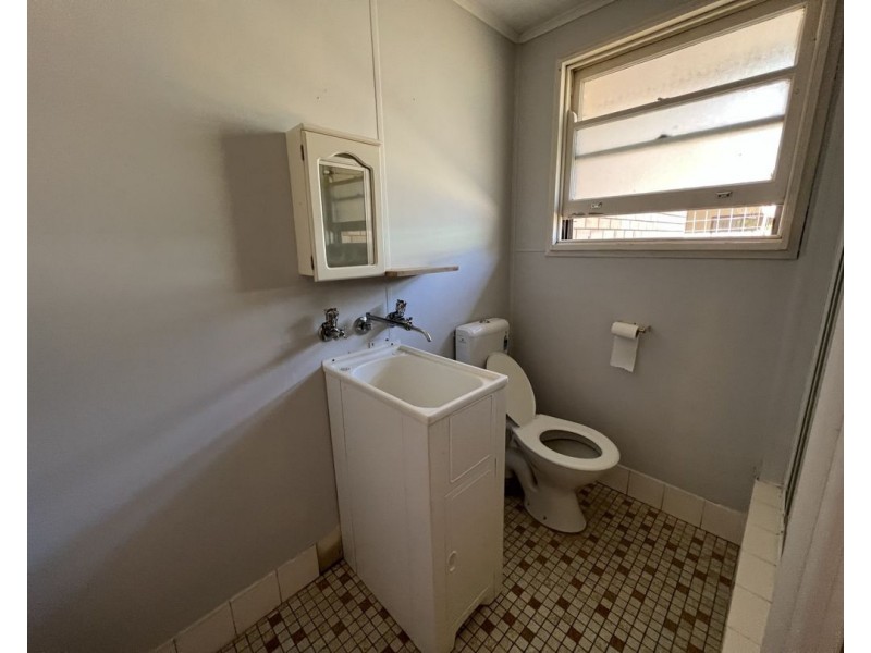 3/2 Matrix Street, Lightning Ridge NSW 2834
