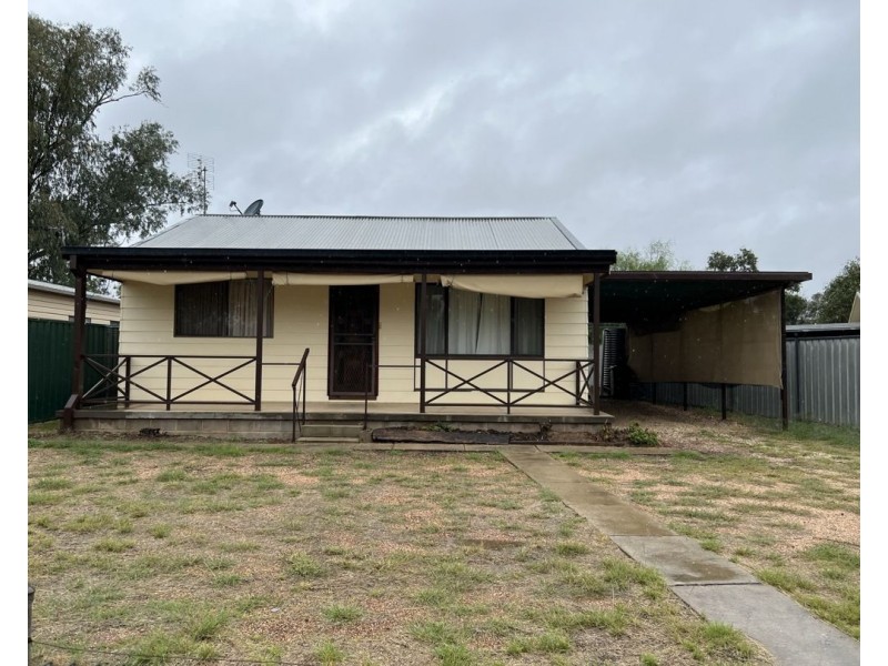 4 Red Robin Street, Lightning Ridge NSW 2834