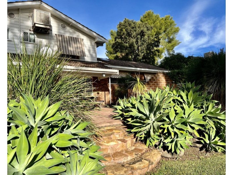 13 Hassell Street, Moree NSW 2400