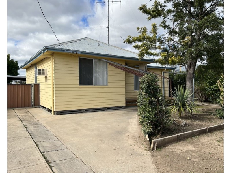 21 Namoi Street, Walgett NSW 2832