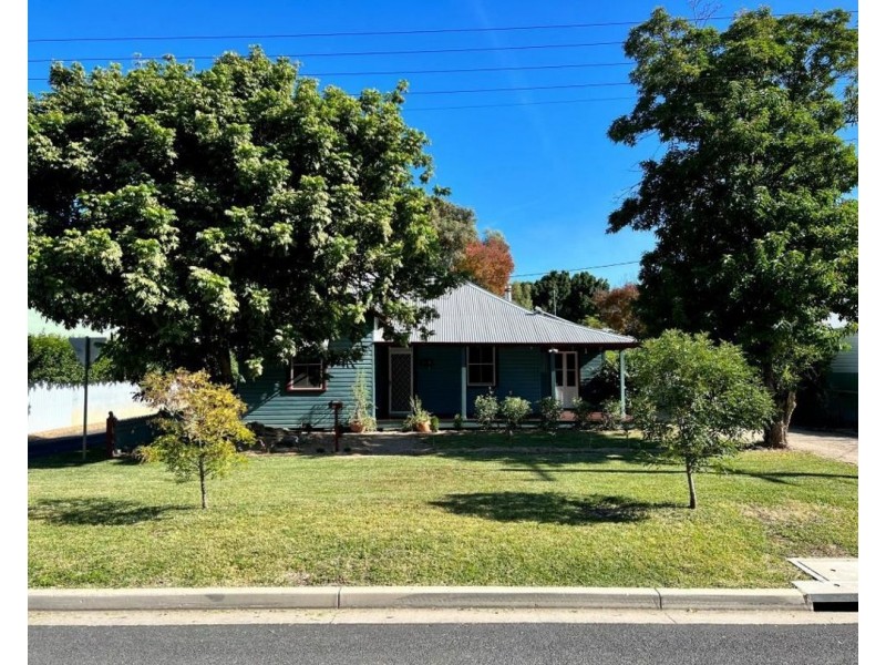 19 Edward Street, Moree NSW 2400