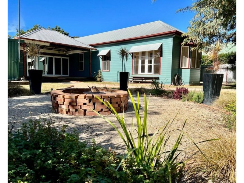 19 Edward Street, Moree NSW 2400