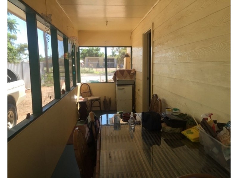 38 Butterfly Avenue, Lightning Ridge NSW 2834