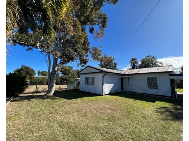 55 Adelaide Street, Moree NSW 2400
