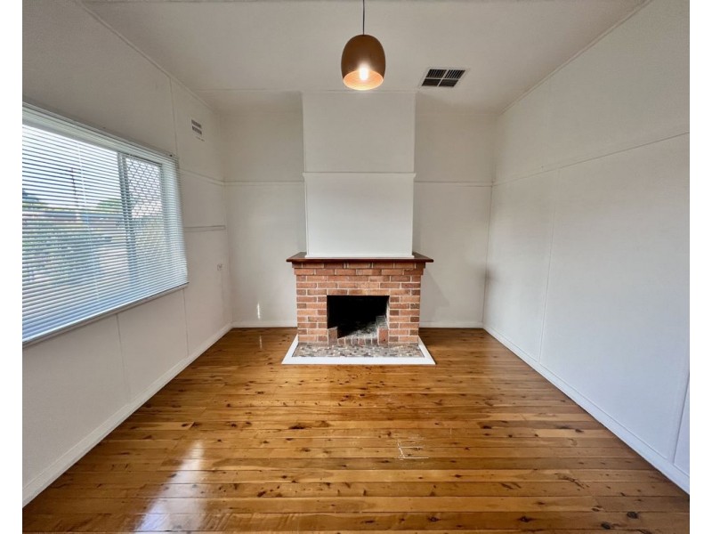 25 Belgravia Street, Moree NSW 2400