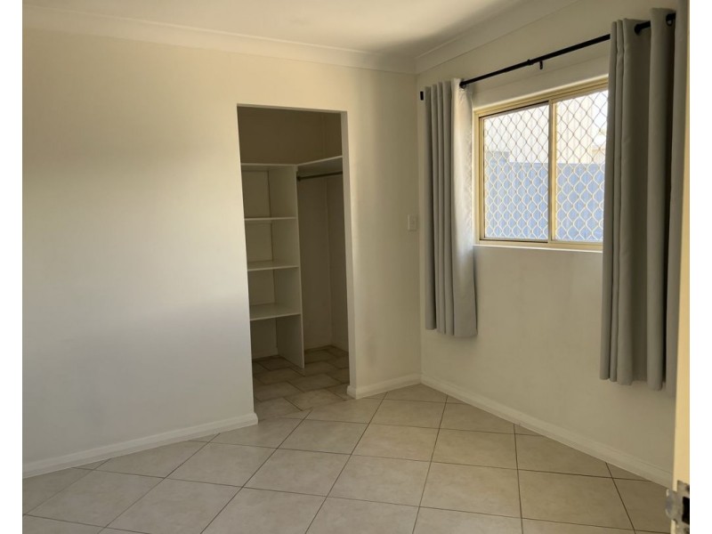 2/9 Silica Street, Lightning Ridge NSW 2834