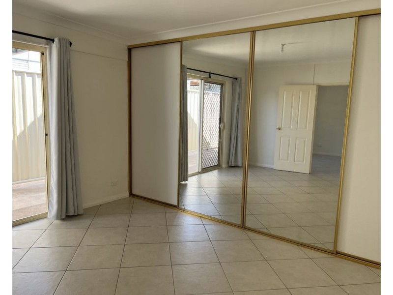 2/9 Silica Street, Lightning Ridge NSW 2834