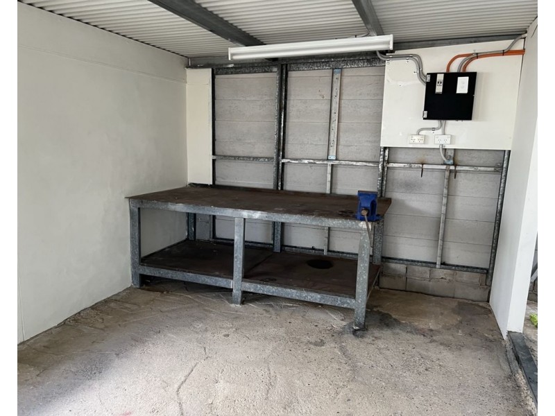 2/9 Silica Street, Lightning Ridge NSW 2834