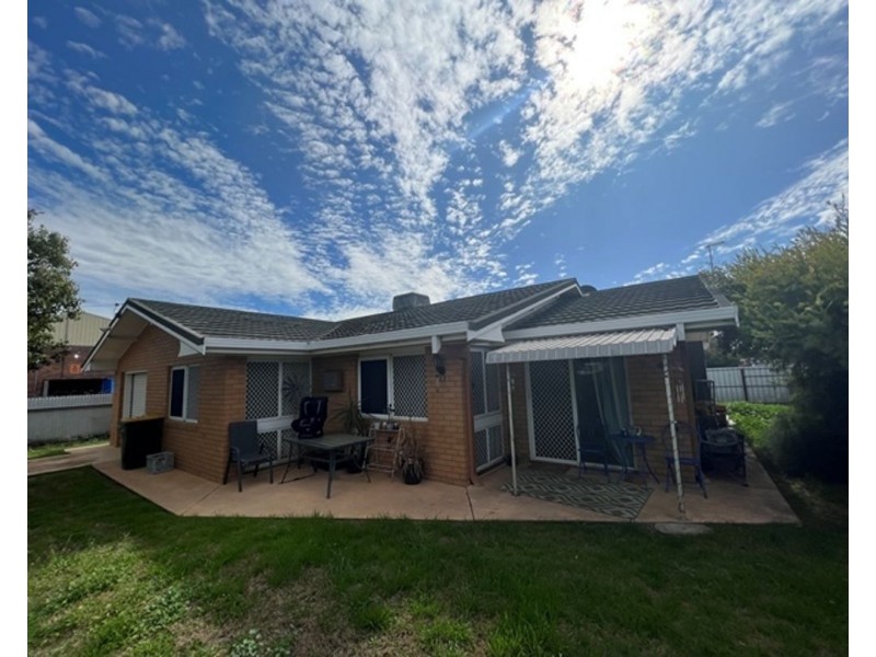 27 Adelaide Street, Moree NSW 2400
