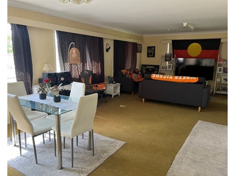 27 Adelaide Street, Moree NSW 2400