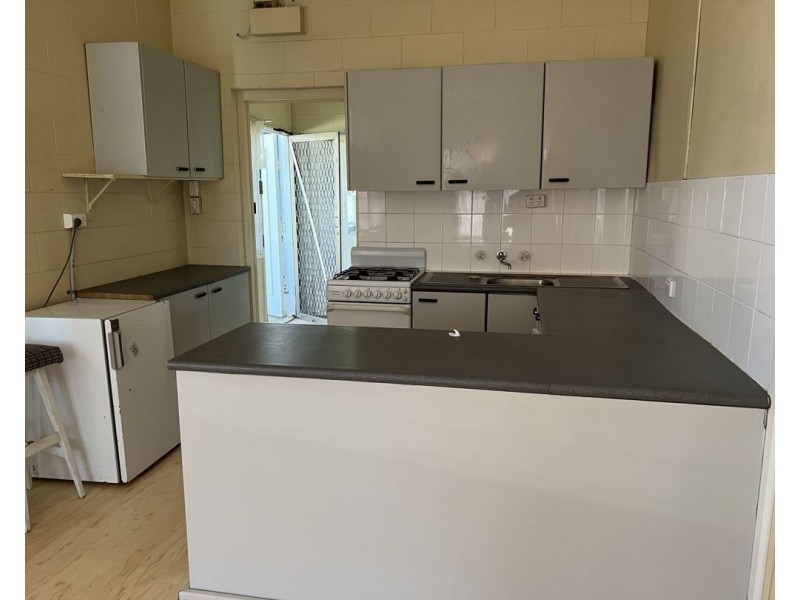 8 Agate Street, Lightning Ridge NSW 2834