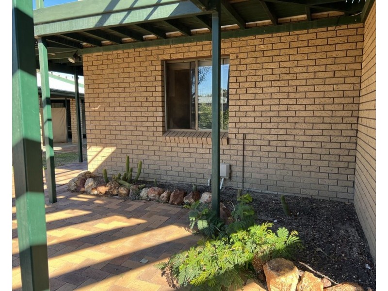 2/48 Butterfly Avenue, Lightning Ridge NSW 2834