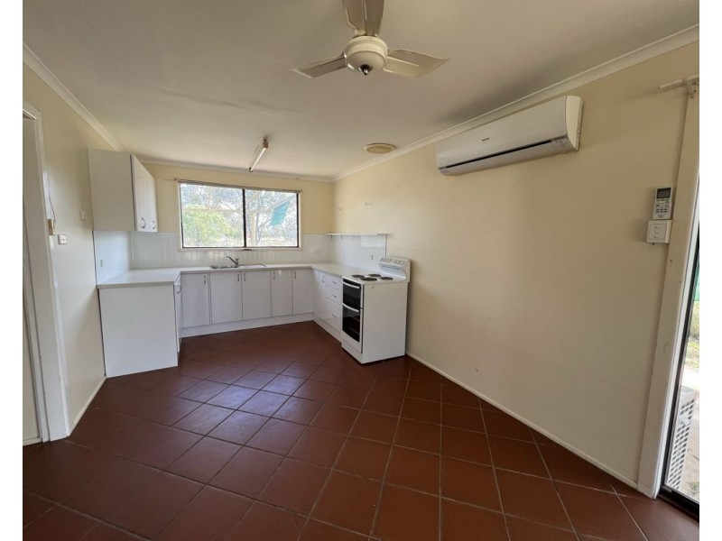 10 Butterfly Avenue, Lightning Ridge NSW 2834