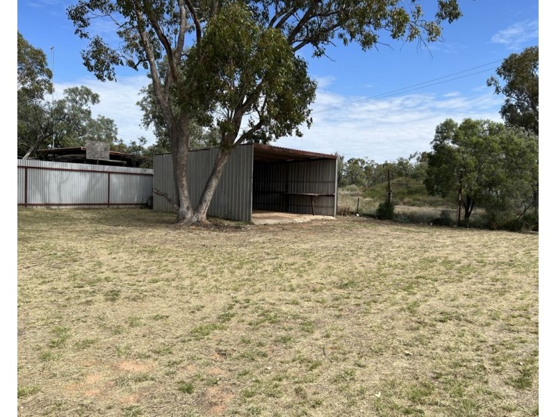 10 Butterfly Avenue, Lightning Ridge NSW 2834