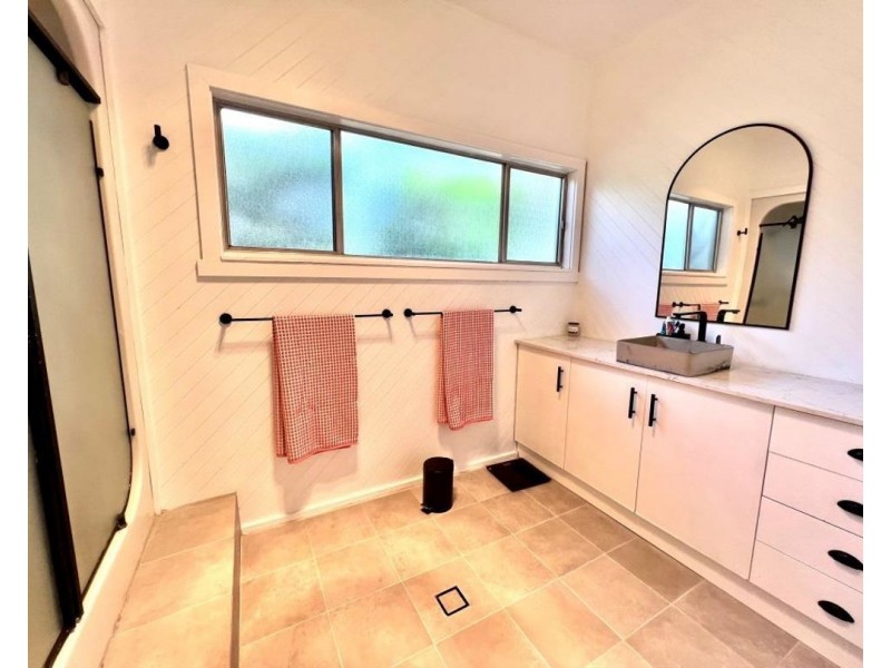 13 Tirzah ST, Moree NSW 2400