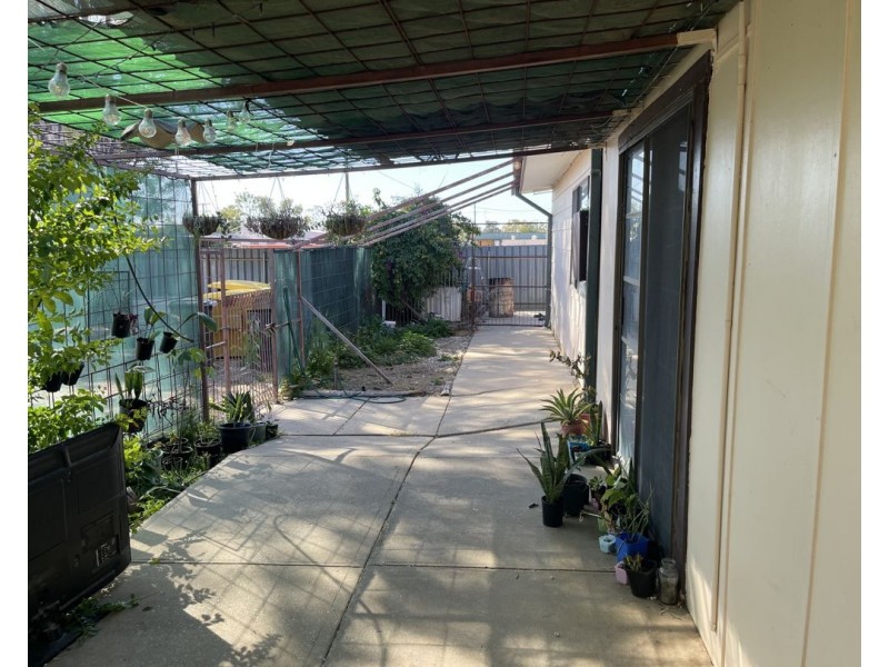26 Harlequin Street, Lightning Ridge NSW 2834