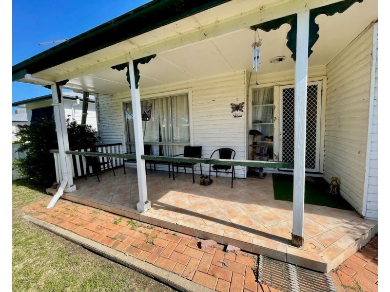 323 Chester St, Moree NSW 2400