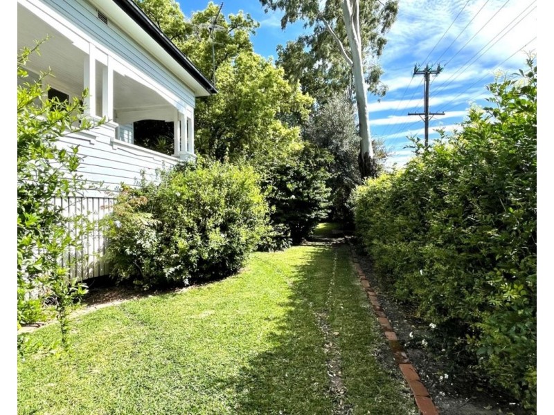 15 Edward Street, Moree NSW 2400