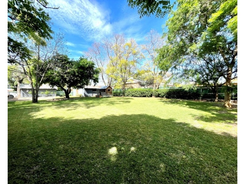 15 Edward Street, Moree NSW 2400