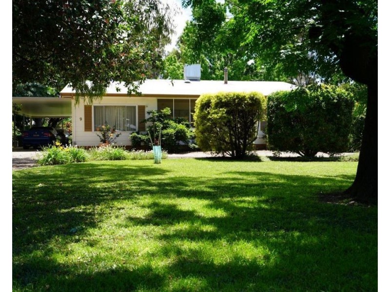 9 Tirzah Street, Moree NSW 2400