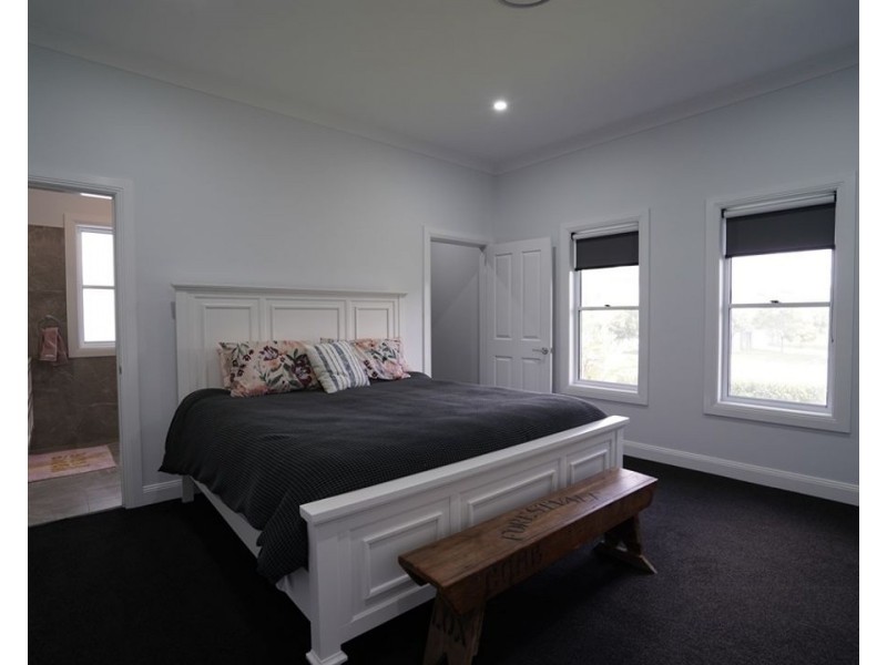 32 Iris Street, Moree NSW 2400