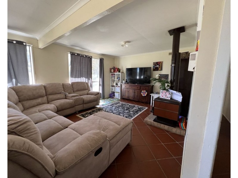 10 Butterfly Avenue, Lightning Ridge NSW 2834