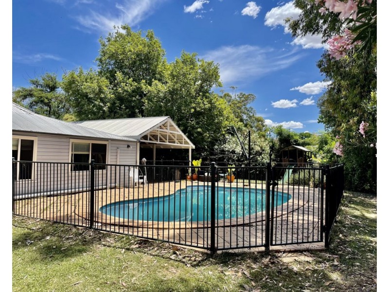 21 Sunnyside Rd, Moree NSW 2400