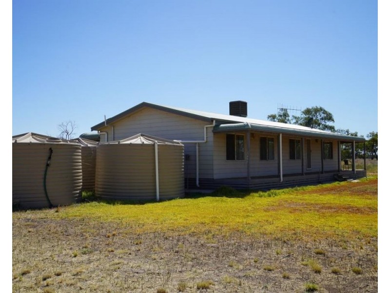 “NUNKERI” & “LOCH LOMOND”, Walgett NSW 2832
