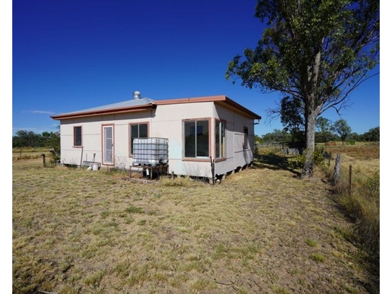 233 Wimbledon Road, Walgett NSW 2832